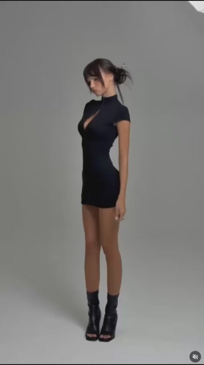 NATALIA FERVI | NEGRO
